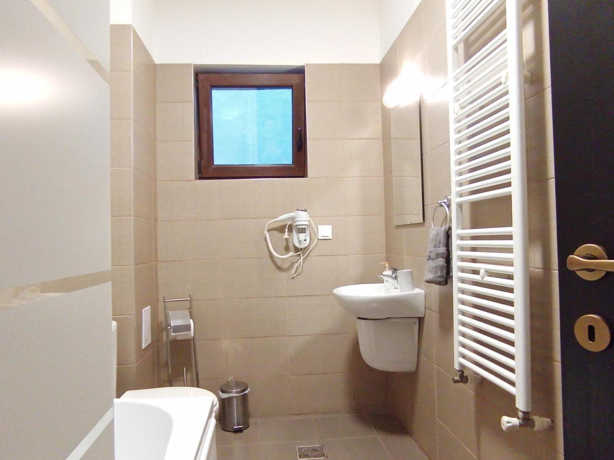 Aparthotel Laura Kluż-Napoka Zewnętrze zdjęcie